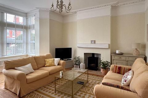 4 bedroom semi-detached house for sale, Church Road, Penarth