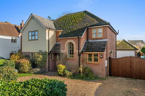 5 bedroom detached house for sale, High Road, Colchester CO2