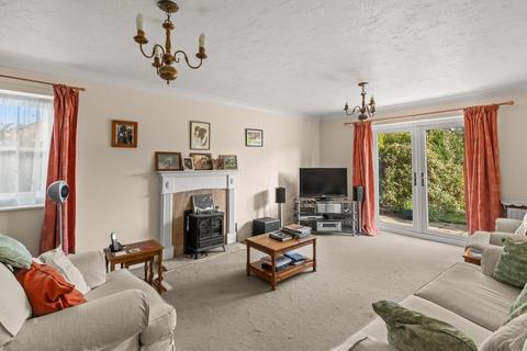 5 bedroom detached house for sale, High Road, Colchester CO2