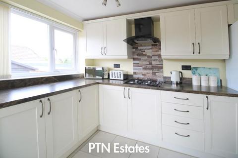 2 bedroom semi-detached bungalow for sale, Blenheim Road, Kingswinford