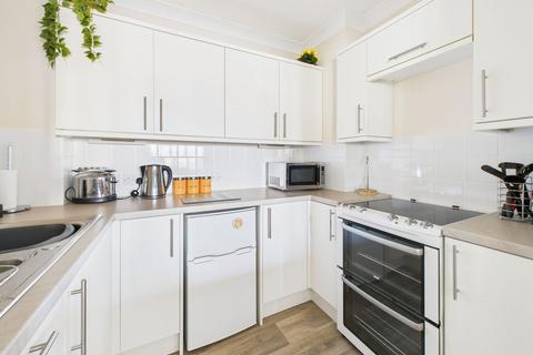 1 bedroom flat for sale, Birch Tree Court, Park Road, Worthing, BN11 2BY