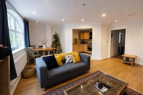 2 bedroom apartment to rent, Leigh Court, London SW2