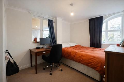 2 bedroom apartment to rent, Leigh Court, London SW2