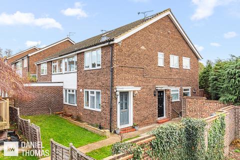 2 bedroom maisonette for sale, Pinnacles, Waltham Abbey, EN9