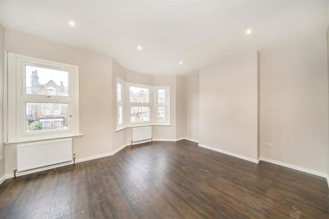 2 bedroom flat to rent, Cavendish Road, LONDON SW12