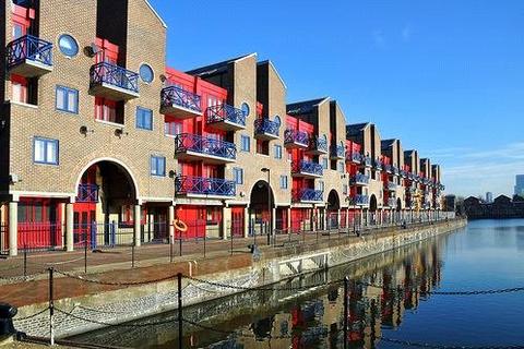 undefined, Newlands Quay, London, E1W