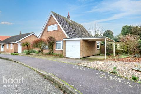 3 bedroom chalet for sale, Larch Grove, North Elmham