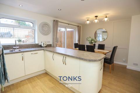 4 bedroom detached house for sale, Midhill Drive, Rowley Regis B65