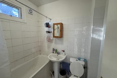 2 bedroom flat to rent, Mildmay Grove South, London N1