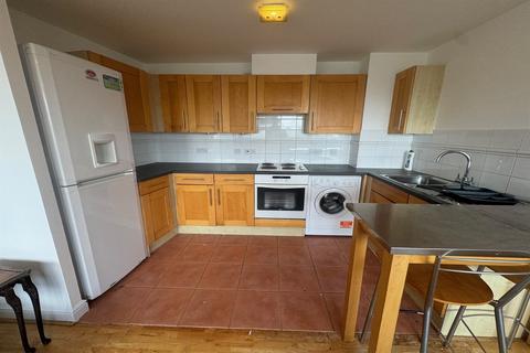 2 bedroom apartment to rent, Fishguard Way, London, E16