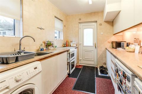 3 bedroom semi-detached house for sale, Hollin Park Drive, Calverley, Pudsey, West Yorkshire