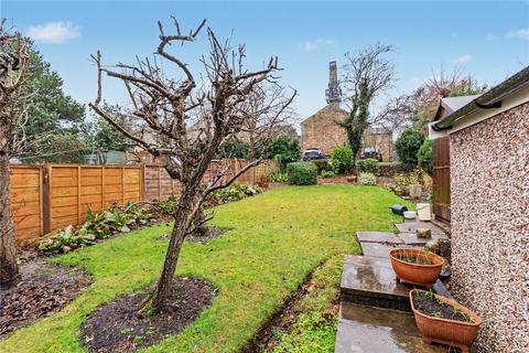 3 bedroom semi-detached house for sale, Hollin Park Drive, Calverley, Pudsey, West Yorkshire