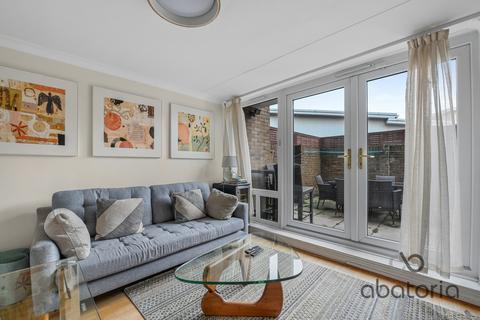 3 bedroom maisonette to rent, St. Anthonys Close,  St Katharine Docks, E1W