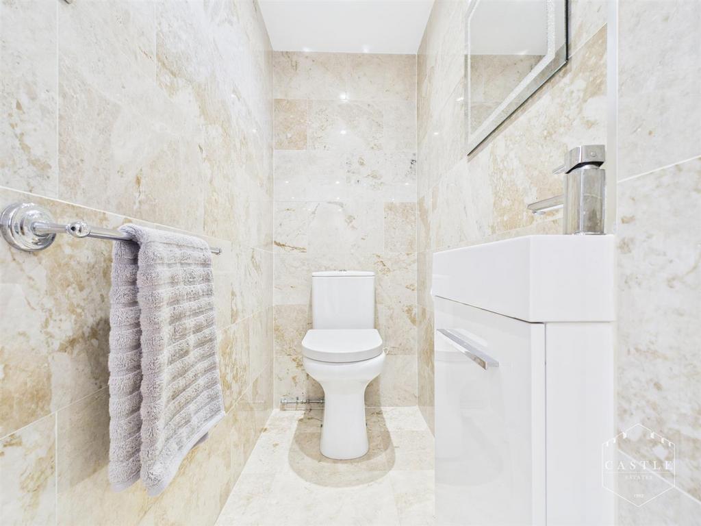 Guest cloakroom