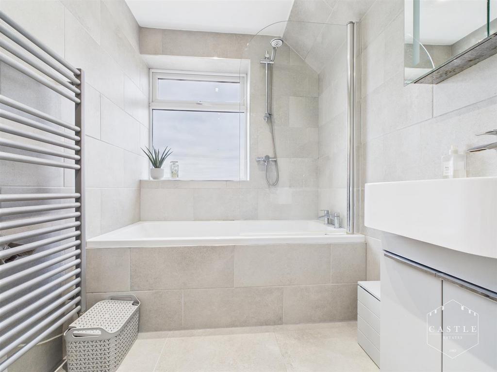 Family bathroom