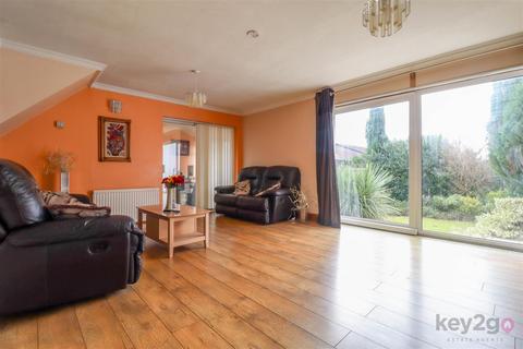 3 bedroom link detached house for sale, Waterthorpe Crescent, Westfield, Sheffield, S20
