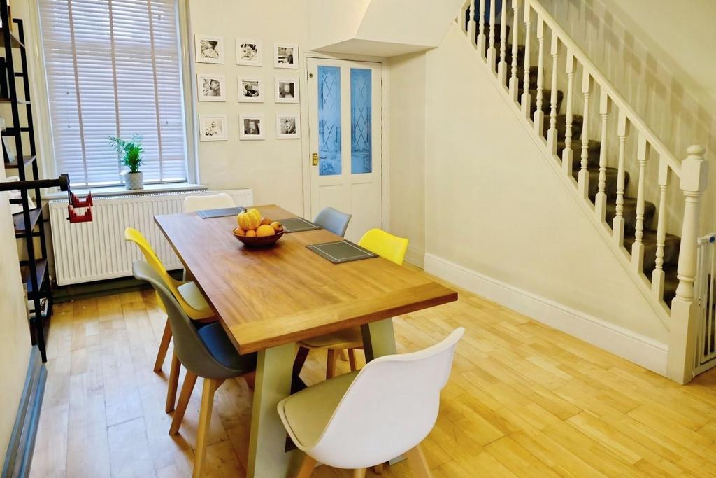 54f8cded-Dinning 20 Room4.JPG