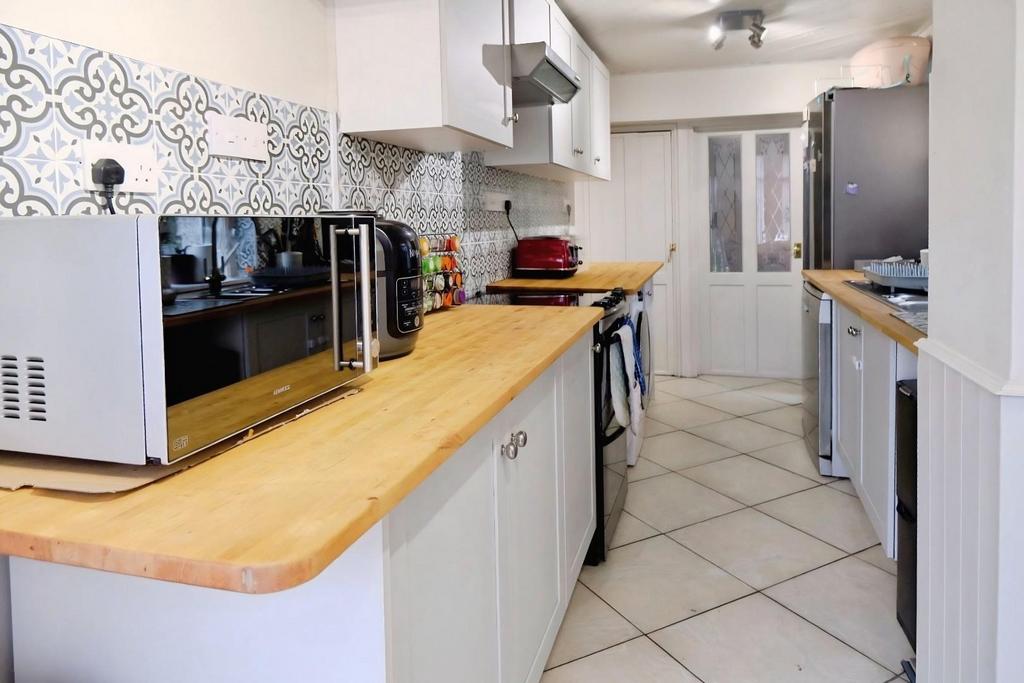 186f8ed1-Kitchen.JPG