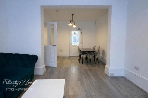 4 bedroom terraced house to rent, Avenue Road, London