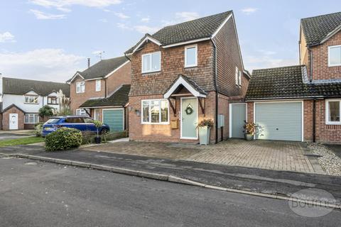 4 bedroom detached house for sale, Vindomis Close, Holybourne, Hampshire, GU34