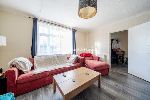 3 bedroom house to rent, Lyall Avenue, London, SE21