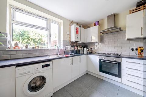 3 bedroom house to rent, Lyall Avenue, London, SE21