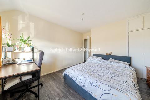 3 bedroom house to rent, Lyall Avenue, London, SE21