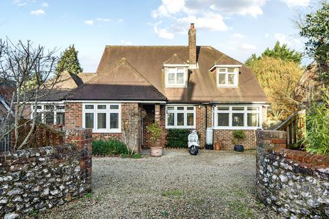 undefined, The Street, Upper Farringdon, Alton, Hampshire, GU34