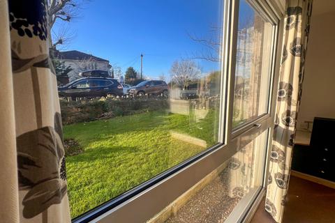 2 bedroom apartment for sale, Beach Road West, Portishead, Bristol, North Somerset, BS20