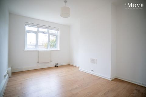 2 bedroom maisonette for sale, Beulah Hill, London SE19