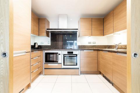 2 bedroom flat to rent, St. George Wharf, London SW8