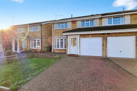 3 bedroom semi-detached house for sale, Ashdown Avenue, Farnborough, Hampshire