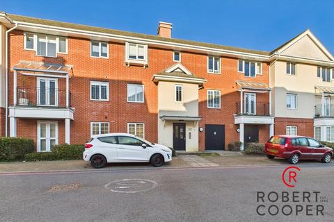 2 bedroom apartment to rent, Wren Lane, Ruislip, HA4