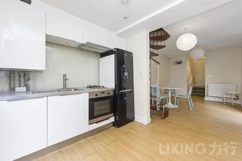 1 bedroom flat to rent, Roderick Road, Hampstead Heath, NW3 2NL
