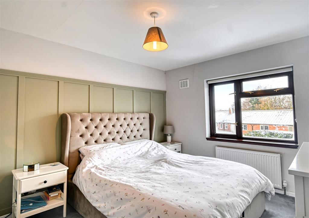 22 Lodge Lane-4.jpg