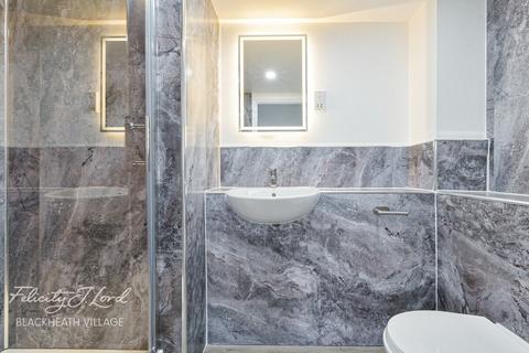 2 bedroom apartment for sale, Gilbert Close, London SE18