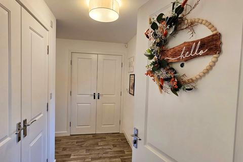 2 bedroom ground floor flat for sale, Ashby Gardens, Hyde, SK14 3EY