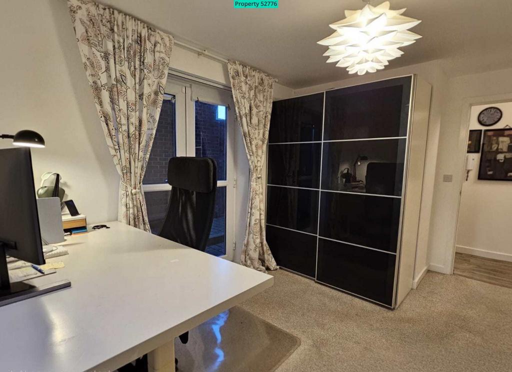 2nd bedroom