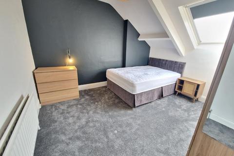 1 bedroom in a house share to rent, Old Durham Road, Gateshead NE8