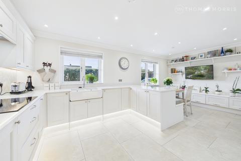 4 bedroom detached house for sale, High Street, St. Neots PE19
