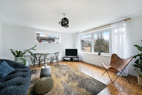 2 bedroom flat for sale, Ewell Road, Surbiton KT6