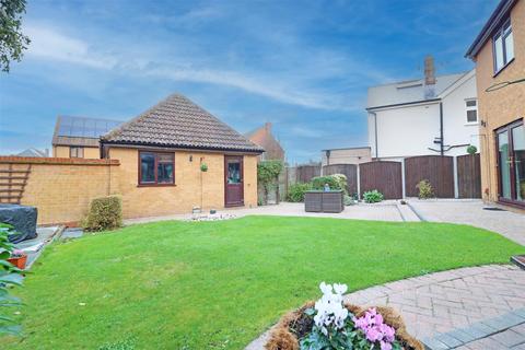 4 bedroom detached house for sale, Nounsley Road, Hatfield Peverel, Chelmsford