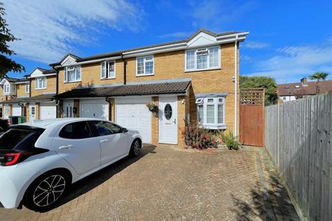 3 bedroom house for sale, Veals Mead, Mitcham, CR4