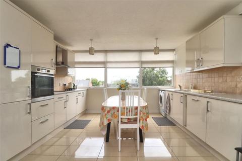 2 bedroom apartment to rent, 35 Hill View Court, Woking GU22