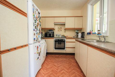 3 bedroom semi-detached house for sale, Cornwall Road, Southampton SO18