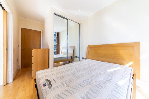 1 bedroom apartment to rent, Kingfisher House, London SW18