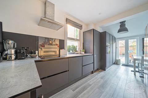 4 bedroom semi-detached house for sale, Victoria Road, Guildford, Surrey, GU1
