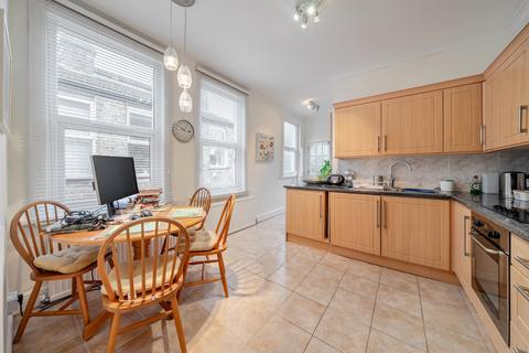 2 bedroom maisonette for sale, Kettering Street, London, SW16
