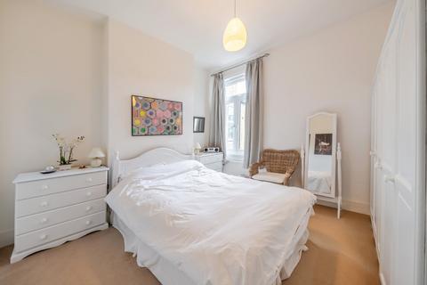 2 bedroom maisonette for sale, Kettering Street, London, SW16