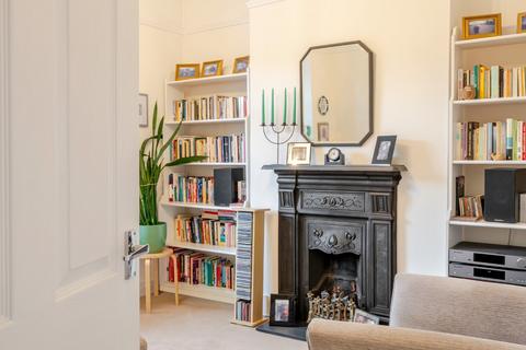 2 bedroom maisonette for sale, Kettering Street, London, SW16